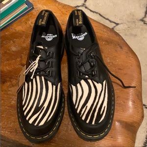 Dr martens zebra